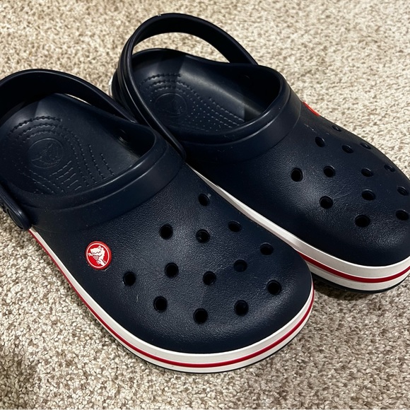 crocs j 4